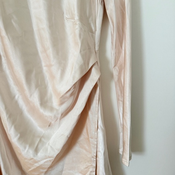 Selfie Leslie Thank Me Later Long Sleeve Open Back Dress - Picture 8 of 9